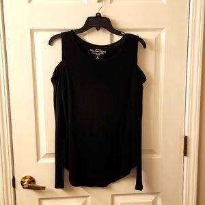 Hollister shoulder cut out sweater